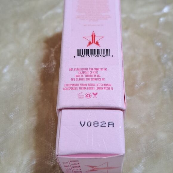 NIB Jeffree Star Velvet Trap Red Affair - Picture 13 of 16